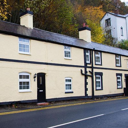 Villa Minafon à Llangollen Extérieur photo